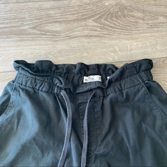 Hollister Ultra High Rise Paperbag Jogger Pants - Picture 6 of 12
